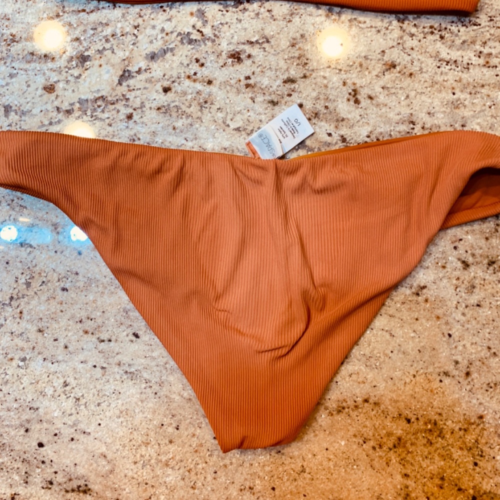 L* Space Lee Lee Ribbed Bikini Color AMBER Top and Bottom Size Large NWOT Beach - Picture 5 of 14